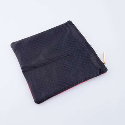 BLACK DOT & RED